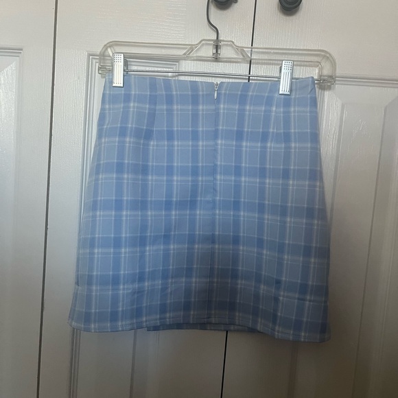 Blue and white mini skirt size small - Picture 2 of 2